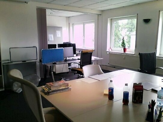 Moderne Büroräume auf 62m² in guter, zentraler Lage.