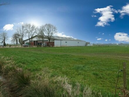 Berne, Landkreis Wesermarsch: 40.891 m² Land mit Mehrzweckhalle im Bieterverfahren