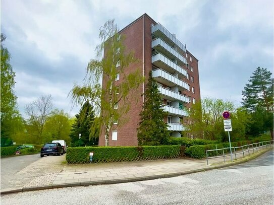 5. OG-Wohnung im MFHaus von 1972, ca. 78,12 m², 3 Zimmer, Küche, Bad, 1-1,5 km zur Innenstadt, in Bad Oldesloe