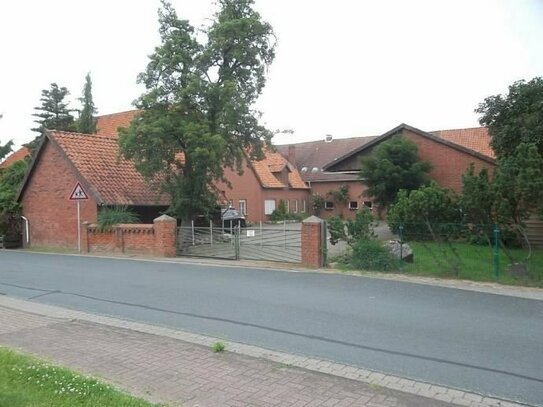 Resthof am Ortsrand von Landesbergen mit 3248m² Grundstück