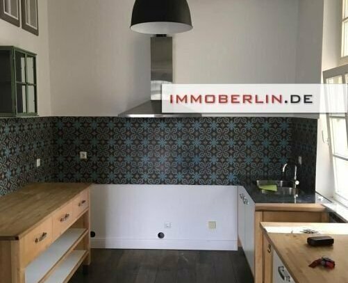 IMMOBERLIN.DE – Toplage! Exquisite Altbauwohnung mit Balkon, Loggia + Pkw-Stellplatz