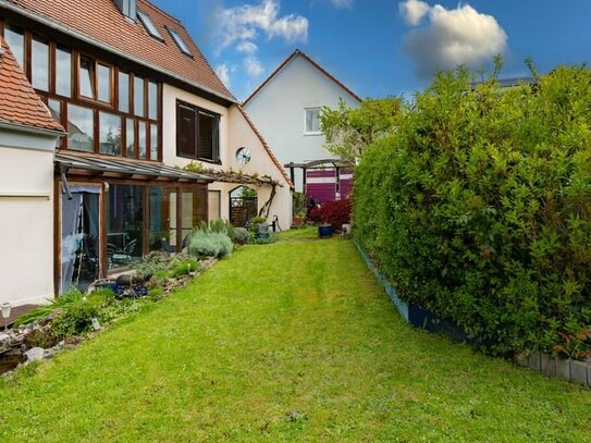 Charmante 4-Zimmer Wohnung mit Garten in Versbach