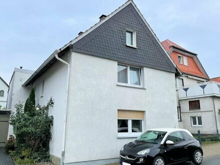 Spaß am Renovieren? Preiswertes Stadthaus mit Garage in zentraler Lage von Rüthen