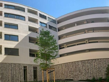 hochwertige 2-Raum-Wohnung (Neubau) mit Balkon/ Stellplatz/ Fahrstuhl in zentraler Lage