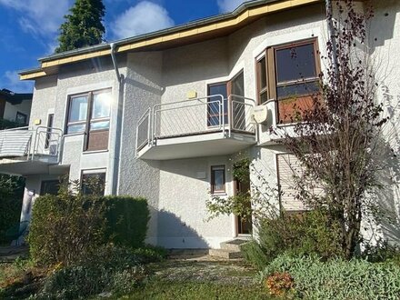 Charmantes Split-Level-Haus in ruhiger Lage mit Seeblick