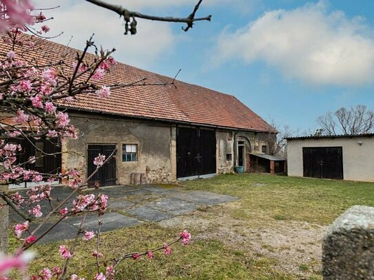 Liebevolles Einfamilienhaus mit Scheune in ländlicher Idylle mit viel Potenzial