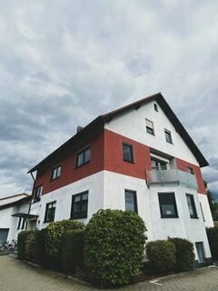Helle, repräsentative und gut geschnittene Büroflächen in Baiersdorf *möbliert*