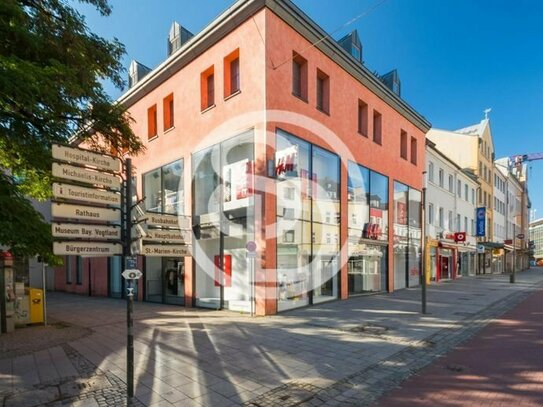 Zentral, zeitgemäß und neuwertig: Erstklassig sanierte Büroflächen in der Hofer Altstadt - Großraum- oder Einzelbüros i…