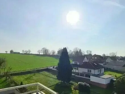 Sonnige, große 3-Zimmer Penthouse Wohnung mit Panoramablick + Garage in Karben - Kloppenheim