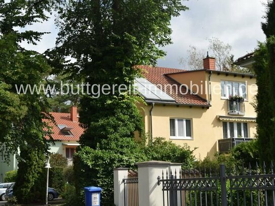 ++ Käuferprovisionsfrei++Dachgeschosswohnung mit PKW Stellplatz in ruhiger Anliegerstraße