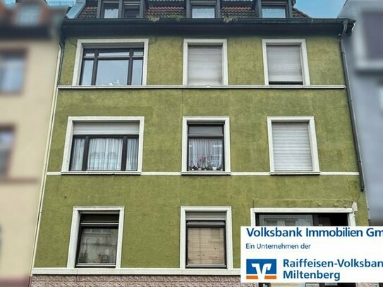 Attraktive Investitionsmöglichkeit: Historisches Mehrfamilienhaus in Bestlage Aschaffenburgs