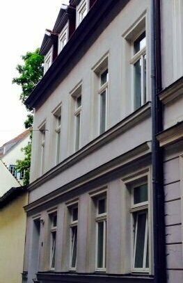 EF - Altstadt - leerstehende Dachgeschoß-Maisonette mit EBK zu verkaufen