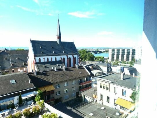 Helles 1 Zi-Apartment mit Fernblick und Aufzug. TOP-Lage Mainz!