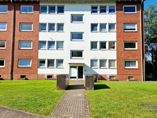 Renovierte 3 Zimmer Whg mit Balkon direkt in Heide