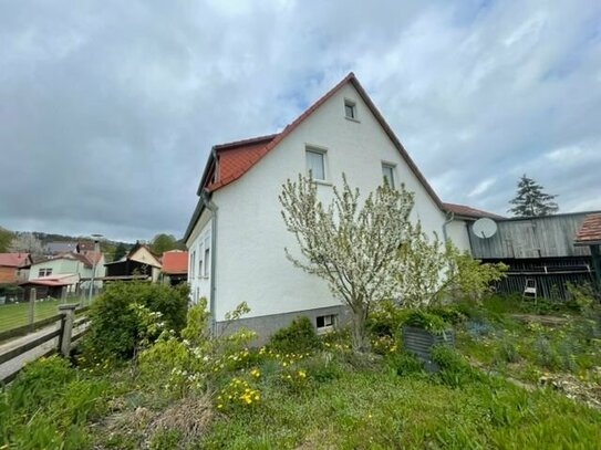 Gemütliches Einfamilienhaus mit Grundstück in Schnellmannshausen