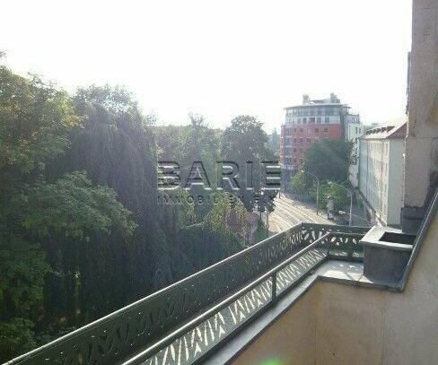 3 Zimmer Dachgeschoss-Maisonette-Wohnung mit Balkon in Dresden Südvorstadt-West