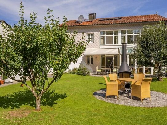 Beste Wohnlage - kernsaniertes Einfamilienhaus mit Einliegerwohnung über der Salzach in Burghausen