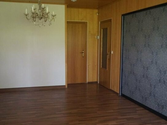 Renovierte 4-Raum Wohnung in ruhiger Zentrumsnaher Lage mit Balkon