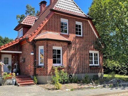 Einfamilienhaus mit Potential zum Zweifamilienhaus