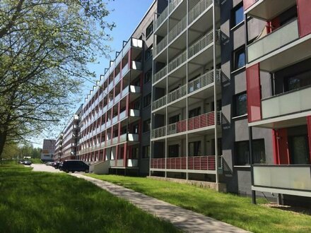 Moderne 2 Zimmer Wohnung mit großem Balkon