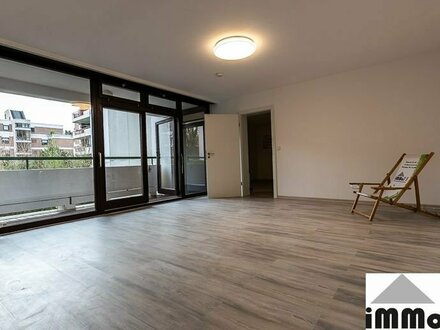 geräumige, modernisierte 4-Zimmer Eigentumswohnung mit Balkon und Tiefgaragenstellplatz sofort frei