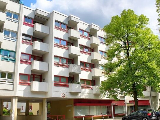 Kapitalanlage in Halensee! Perle in Kurfürstendamm-Nähe! Ruhiglage mit Südbalkon! + Tiefgaragenstellplatz