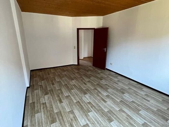 Zentrumsnahe 2 Zimmer Wohnung + Zwei Balkone