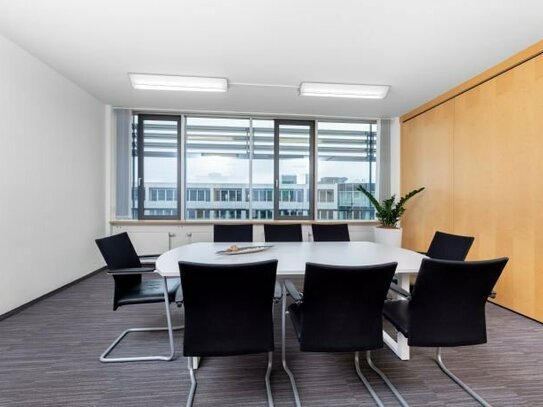 All-inclusive-Zugang zu professionellen Büroräumen für 4 Personen in Regus Laim