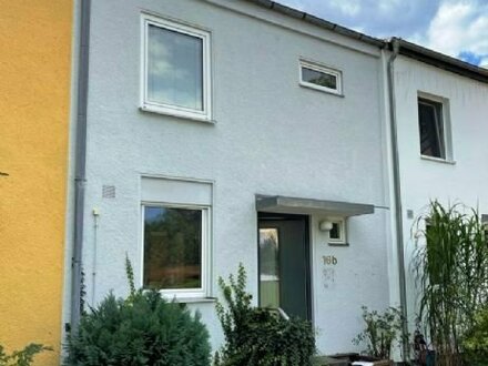 Renovieren, einziehen, wohlfühlen – familienfreundliches Reihenmittelhaus in Berlin-Lichterfelde