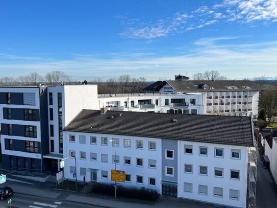 3 - Zimmer -Wohnung in zentraler Lage mit schönem Ausblick