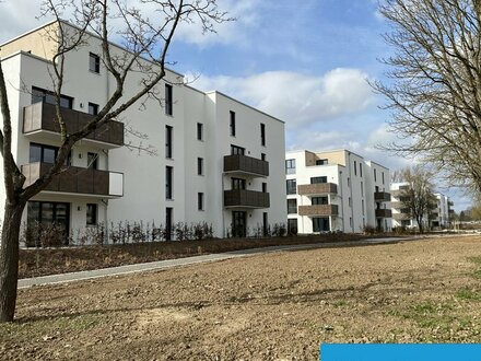 Neubau-Erstbezug ! Attraktive 2-Zimmer-Wohnung mit Balkon zur Parkseite !