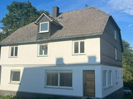 Daaden 5 Minuten! Großes 2 Fam.-Haus mit Garten, vieles neu, Fertigstellung fehlt!