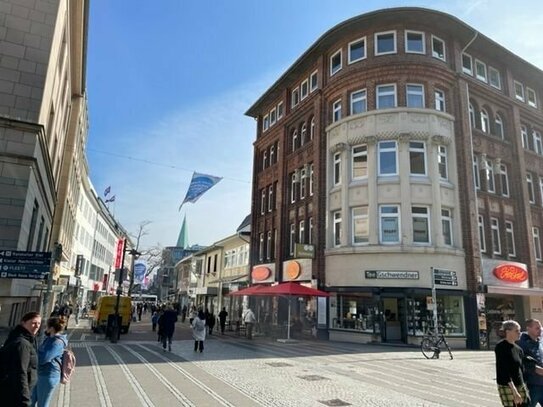 Zum November 2023 kernsanierte Büroräume in der Holstenstraße