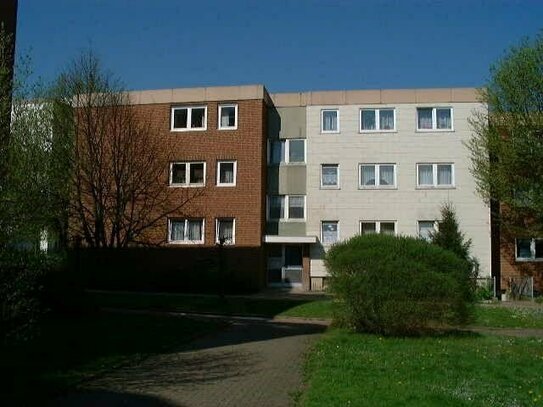 Altengerechte Wohnung sucht Mieter: praktische 3,5-Zi.-Wohnung im Erdgeschoss (WBS)