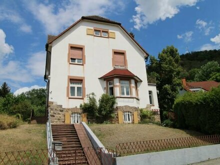 Villa in bester Lage in Bensheim-Auerbach