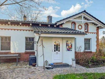 Traumhaus mit Charme für Paare oder kleine Familie mit separatem Gästehaus - zentral in Senzig