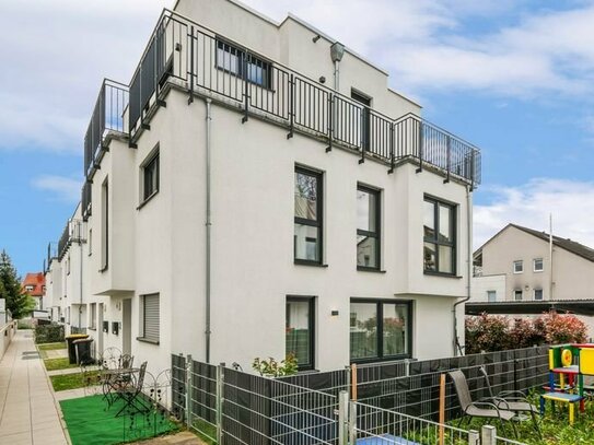 Modernes Stadtleben: Ihr neues Zuhause in einem eleganten Neubau-Townhouse (WE 02)