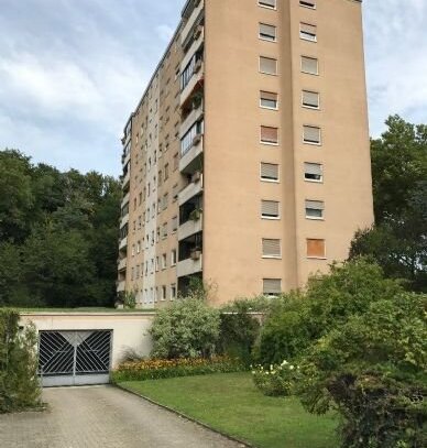 großzügige 3 Zimmerwohnung mit Blick auf Säckingen und die Schweiz