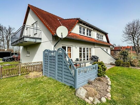 Doppelhaushälfte - Ferienhaus - Kamin- Carport - Garten - Terrasse - Balkon