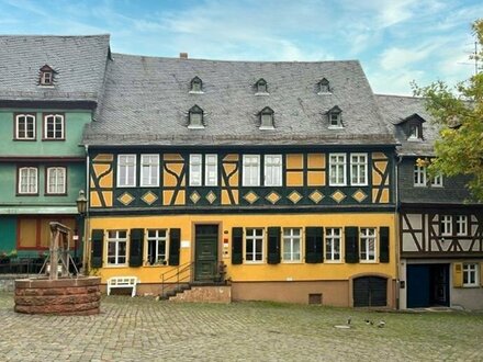 Denkmalgeschütztes Mehrfamilienhaus mitten in der historischen Altstadt von Frankfurt-Höchst