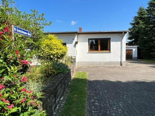 Wohnbungalow auf 5.040 m² Grundstück in Frohburg/OT Roda zum Verkauf