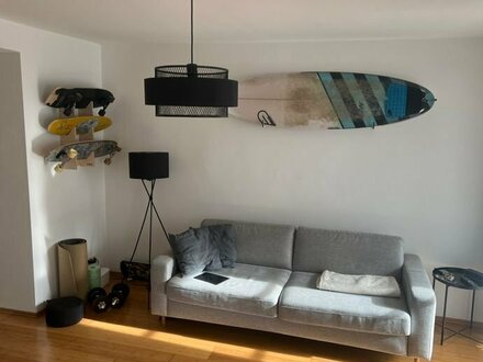 NUR ZWISCHENMIETE!!! Geschmackvolle 2-Raum-Wohnung mit Balkon und Einbauküche in München