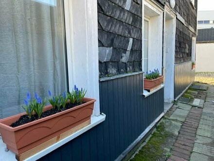 Zweizimmerwohnung mit Dusche und Toilette zu vermieten