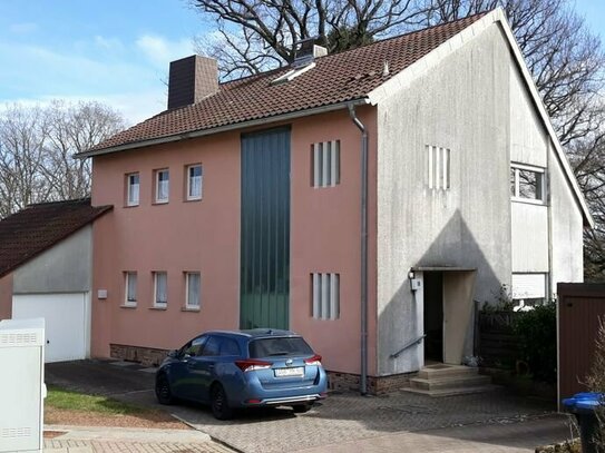 Freistehendes Familienhaus mit besten Aussichten und enorm großem Potential