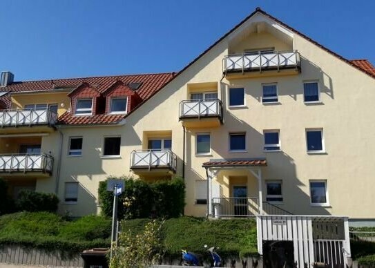 Schicke Eigentumswohnung im Dachgeschoss mit Balkon