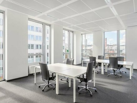 Privater Büroraum ganz auf Ihre individuellen Unternehmensbedürfnisse angepasst in Regus City