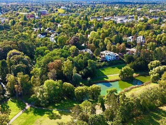 CA. 2.000 QM PARKGRUNDSTÜCK mit extravaganter Architektenvilla - fast zum Bodenwert