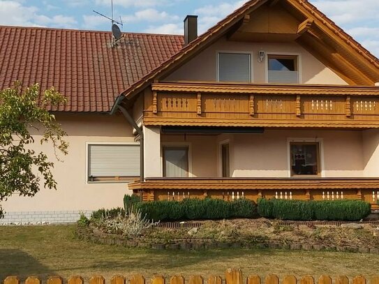 Schönes Einfamilienwohnhaus mit DoGa und Carport