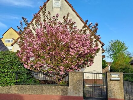 Provisionsfrei - Gemütliches Einfamilienhaus mit Balkon und Garten, ruhige Wohnlage, mit angenehmer Nachbarschaft in Ro…