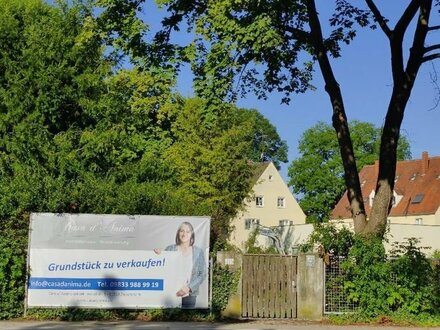 Im Wohngebiet, sof. bebaubares Grundstück - mit gen. Bauvorbescheid f. EFH 652m² * Augsburg-Hammerschmiede